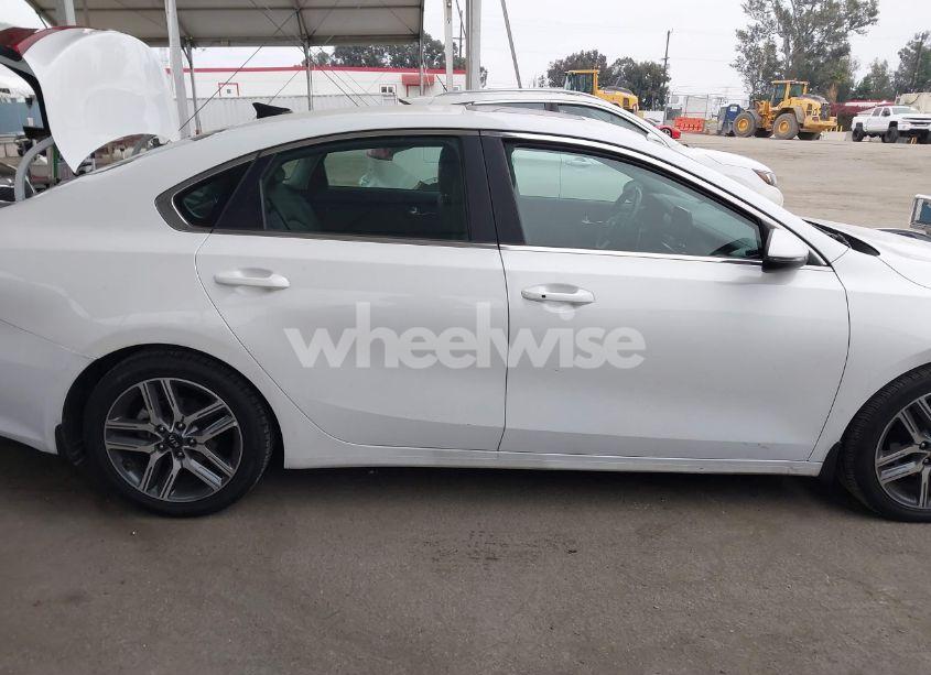 Photo 13 of 2021 Kia Forte EX (VIN 3KPF54AD8ME415617)