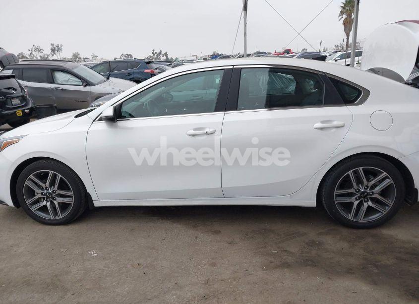 Photo 14 of 2021 Kia Forte EX (VIN 3KPF54AD8ME415617)