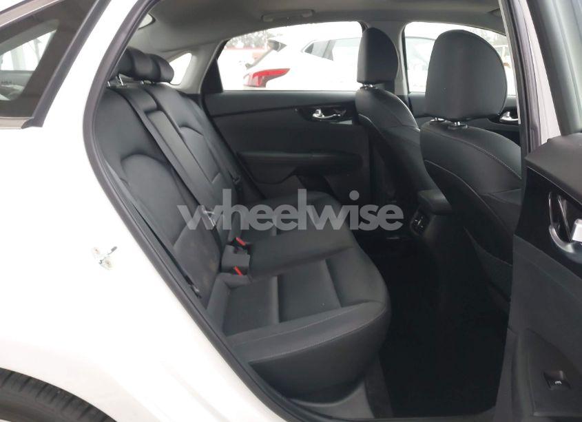 Photo 8 of 2021 Kia Forte EX (VIN 3KPF54AD8ME415617)