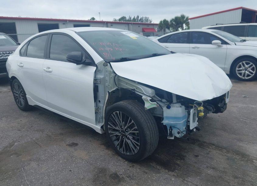 2022 Kia Forte GT-LINE (VIN 3KPF54AD8NE433391) main photo