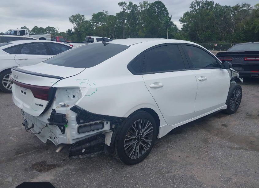 Photo 4 of 2022 Kia Forte GT-LINE (VIN 3KPF54AD8NE433391)