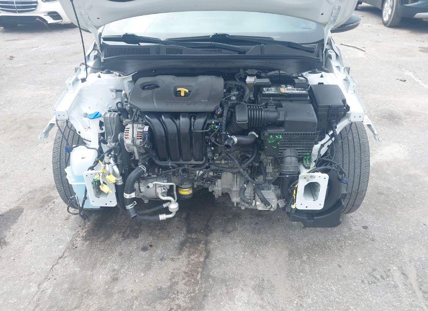 Photo 6 of 2022 Kia Forte GT-LINE (VIN 3KPF54AD8NE433391)