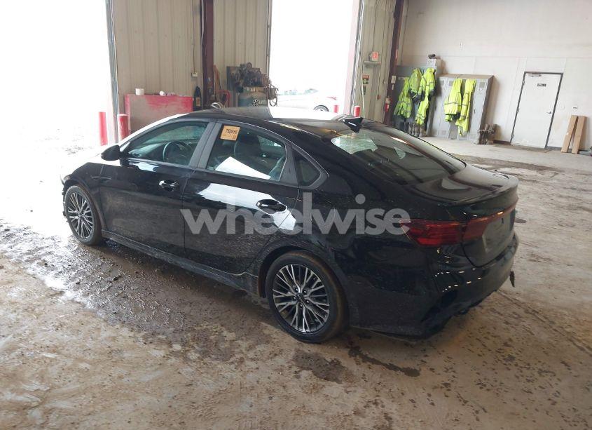 Photo 3 of 2022 Kia Forte GT-LINE (VIN 3KPF54AD8NE436551)