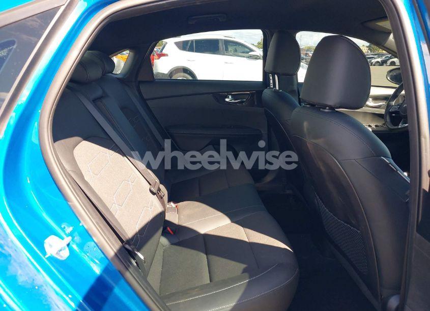 Photo 8 of 2022 Kia Forte GT-LINE (VIN 3KPF54AD8NE437750)