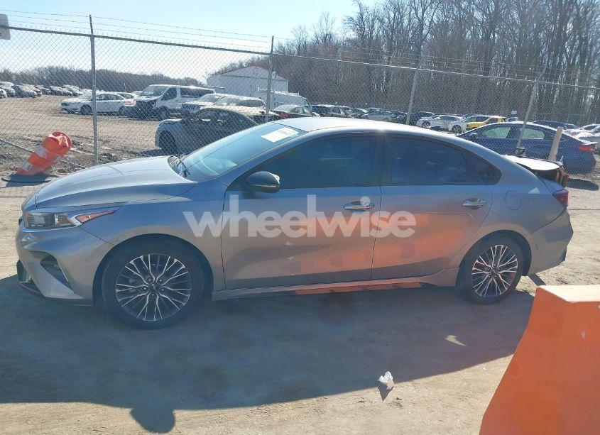 Photo 14 of 2022 Kia Forte GT-LINE (VIN 3KPF54AD8NE497902)