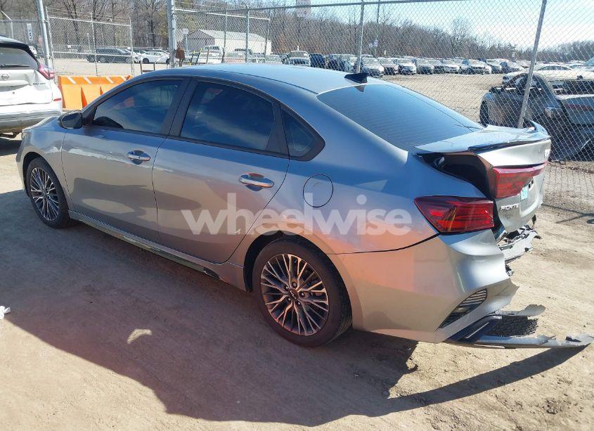 Photo 3 of 2022 Kia Forte GT-LINE (VIN 3KPF54AD8NE497902)