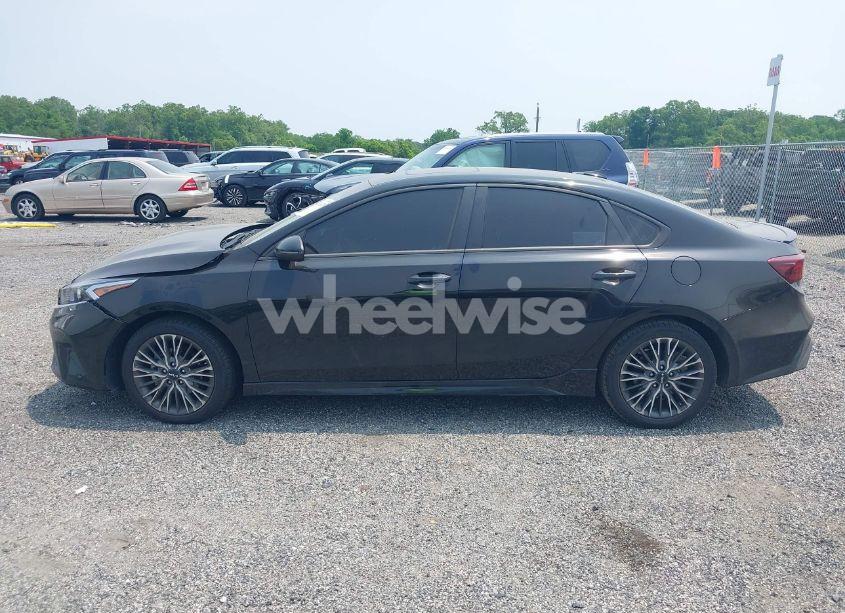 Photo 13 of 2022 Kia Forte GT-LINE (VIN 3KPF54AD8NE500619)