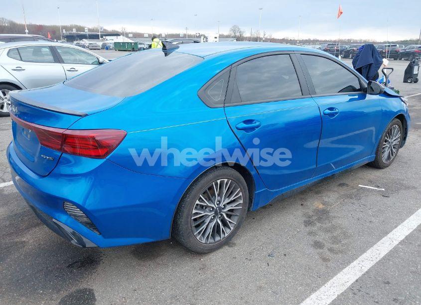Photo 4 of 2022 Kia Forte GT-LINE (VIN 3KPF54AD8NE505593)