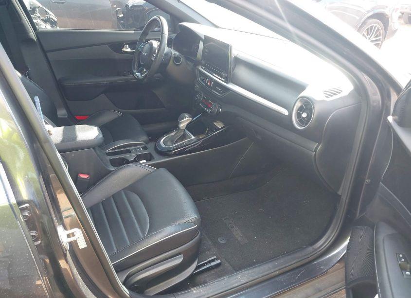 Photo 5 of 2023 Kia Forte GT-LINE (VIN 3KPF54AD8PE513440)