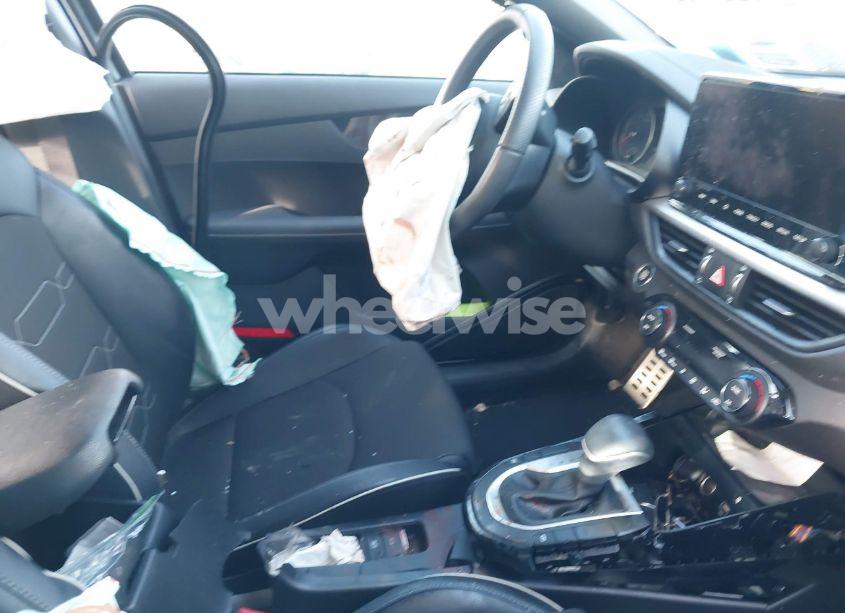 Photo 5 of 2023 Kia Forte GT-LINE (VIN 3KPF54AD8PE685547)