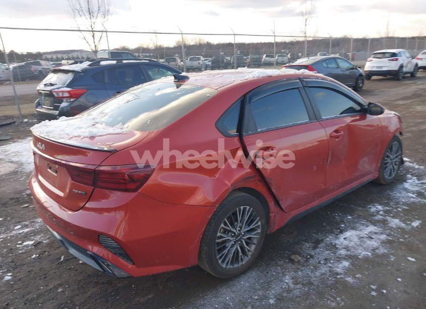 Photo 4 of 2024 Kia Forte GT-LINE (VIN 3KPF54AD8RE701412)