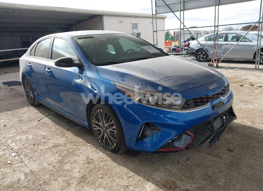 2024 Kia Forte GT-LINE (VIN 3KPF54AD8RE702964) main photo