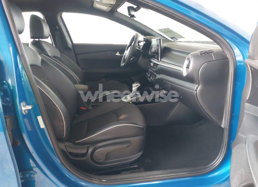 Photo 5 of 2024 Kia Forte GT-LINE (VIN 3KPF54AD8RE702964)