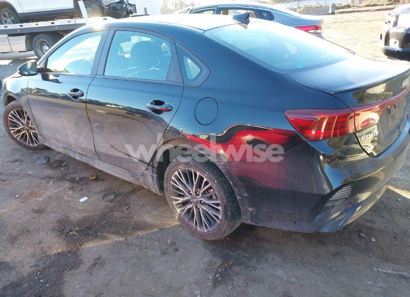 Photo 3 of 2024 Kia Forte GT-LINE (VIN 3KPF54AD8RE705895)