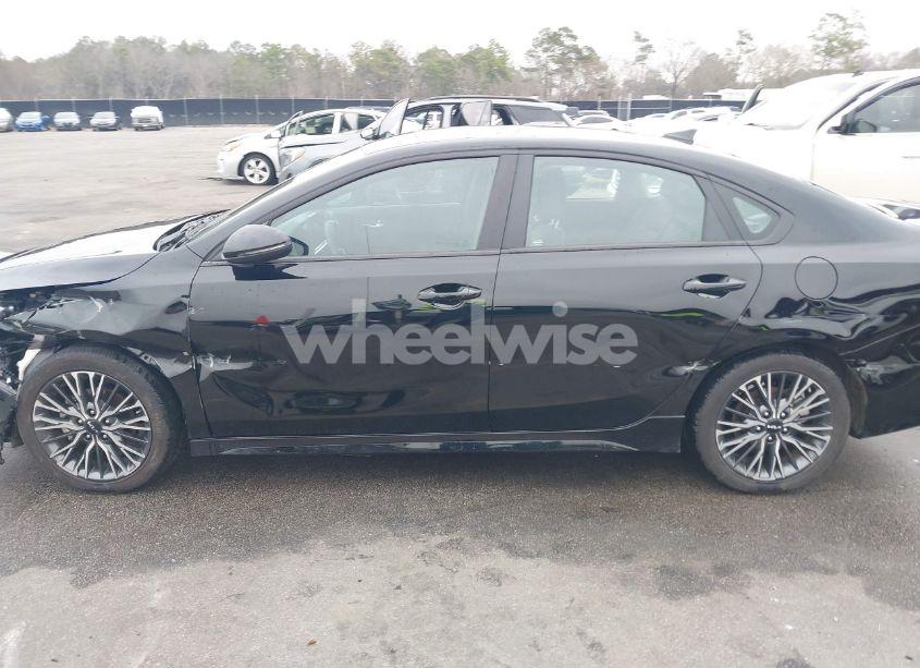 Photo 14 of 2024 Kia Forte GT-LINE (VIN 3KPF54AD8RE721479)