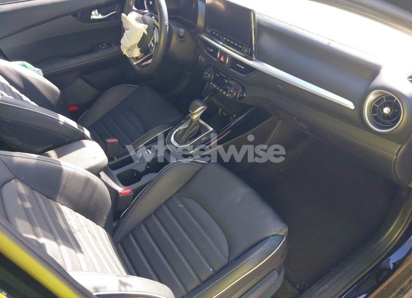 Photo 5 of 2024 Kia Forte GT-LINE (VIN 3KPF54AD8RE724091)