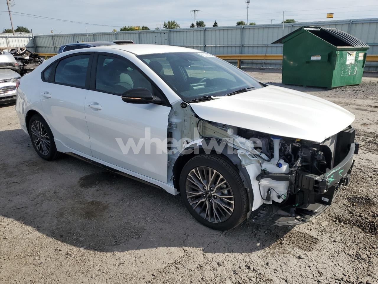 Photo 4 of 2024 KIA FORTE GT LINE (VIN 3KPF54AD8RE730618)