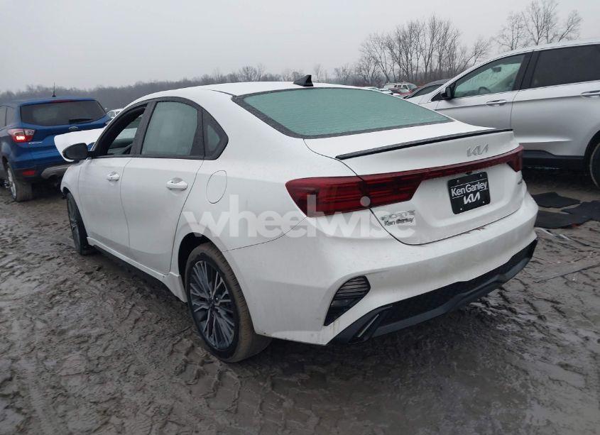 Photo 3 of 2024 Kia Forte GT-LINE (VIN 3KPF54AD8RE805026)