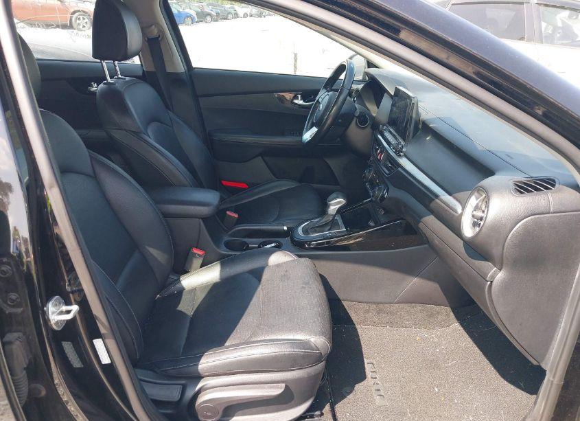 Photo 5 of 2021 Kia Forte EX (VIN 3KPF54AD9ME282754)