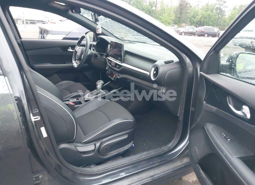 Photo 5 of 2023 Kia Forte GT-LINE (VIN 3KPF54AD9PE532899)