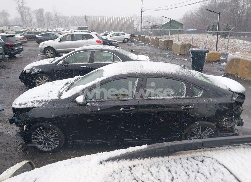 Photo 14 of 2023 Kia Forte GT-LINE (VIN 3KPF54AD9PE660267)