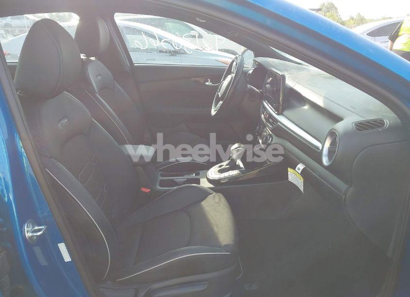 Photo 5 of 2024 Kia Forte GT-LINE (VIN 3KPF54AD9RE703122)