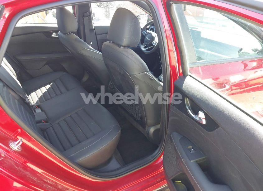 Photo 8 of 2024 Kia Forte GT-LINE (VIN 3KPF54AD9RE762249)