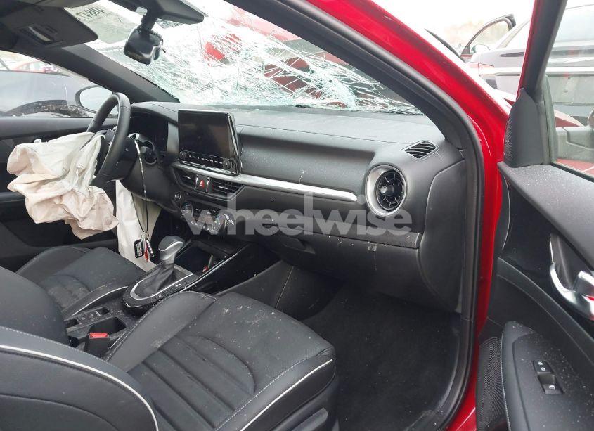 Photo 5 of 2024 Kia Forte GT-LINE (VIN 3KPF54AD9RE777222)