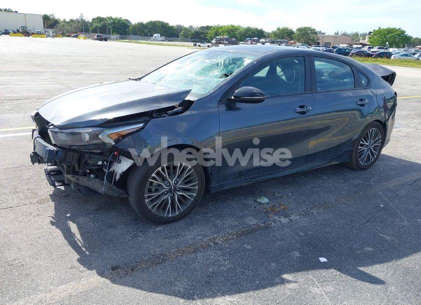 Photo 2 of 2024 Kia Forte GT-LINE (VIN 3KPF54AD9RE799558)