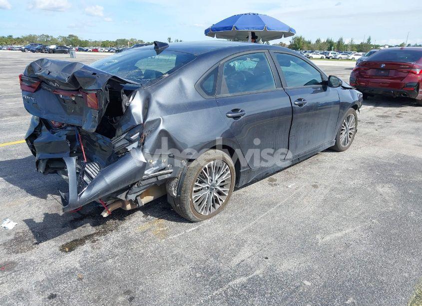 Photo 4 of 2024 Kia Forte GT-LINE (VIN 3KPF54AD9RE799558)