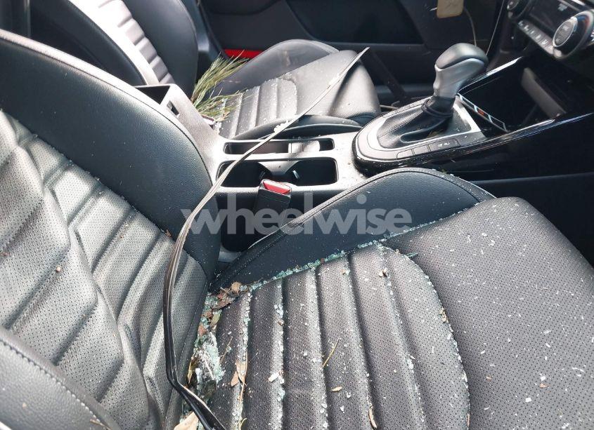 Photo 5 of 2024 Kia Forte GT-LINE (VIN 3KPF54AD9RE804192)