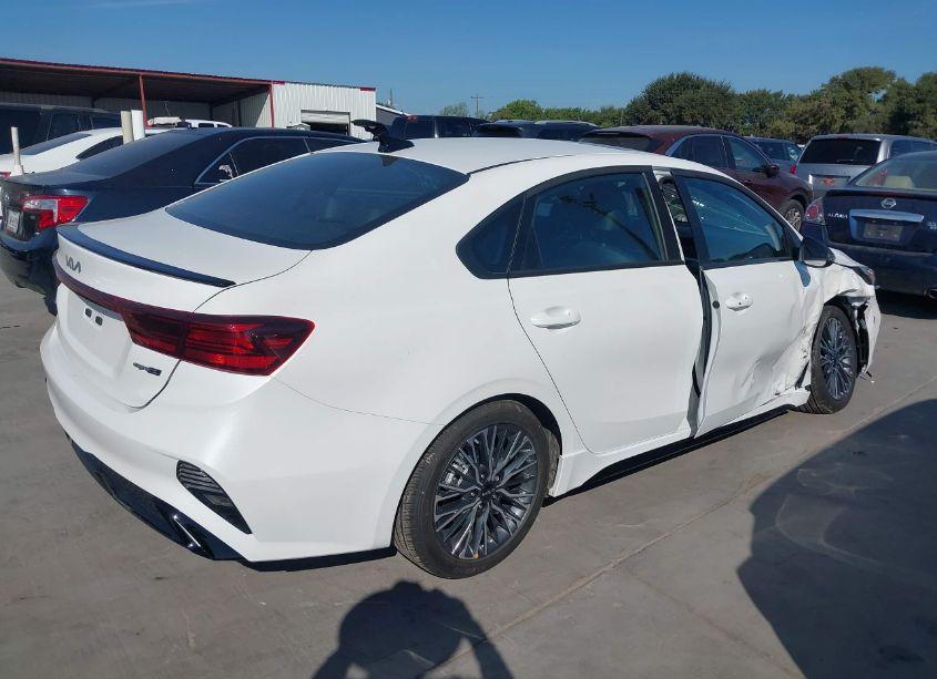 Photo 4 of 2024 Kia Forte GT-LINE (VIN 3KPF54AD9RE807111)