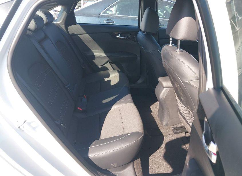 Photo 8 of 2024 Kia Forte GT-LINE (VIN 3KPF54AD9RE807111)