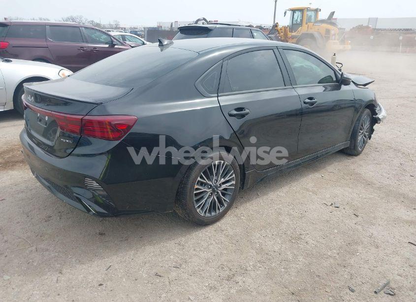 Photo 4 of 2024 Kia Forte GT-LINE (VIN 3KPF54AD9RE820957)