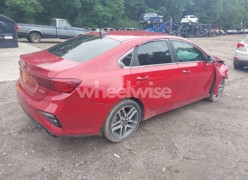 Photo 4 of 2019 Kia Forte EX (VIN 3KPF54ADXKE031531)