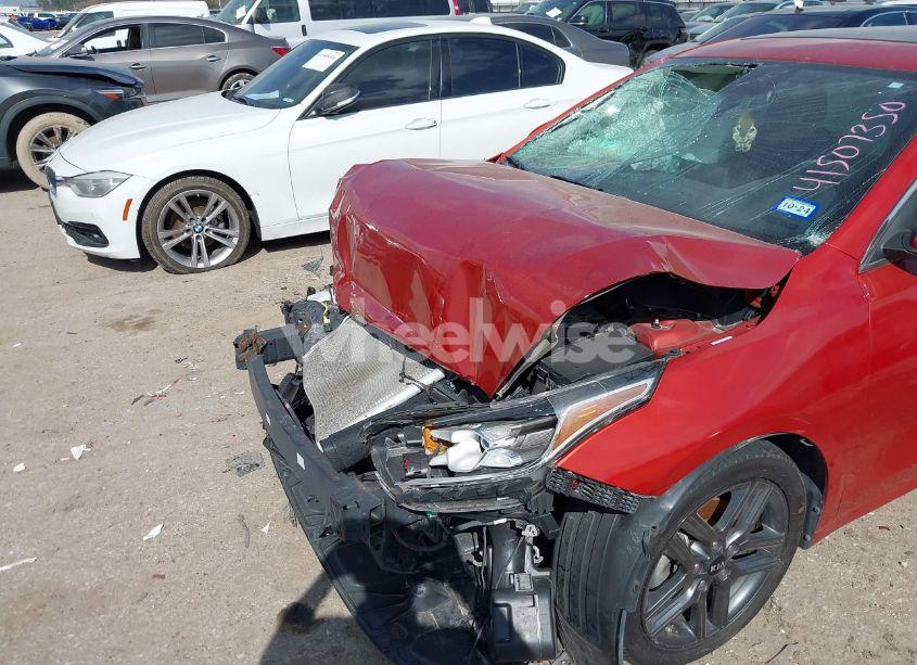 Photo 17 of 2019 Kia Forte EX (VIN 3KPF54ADXKE069261)