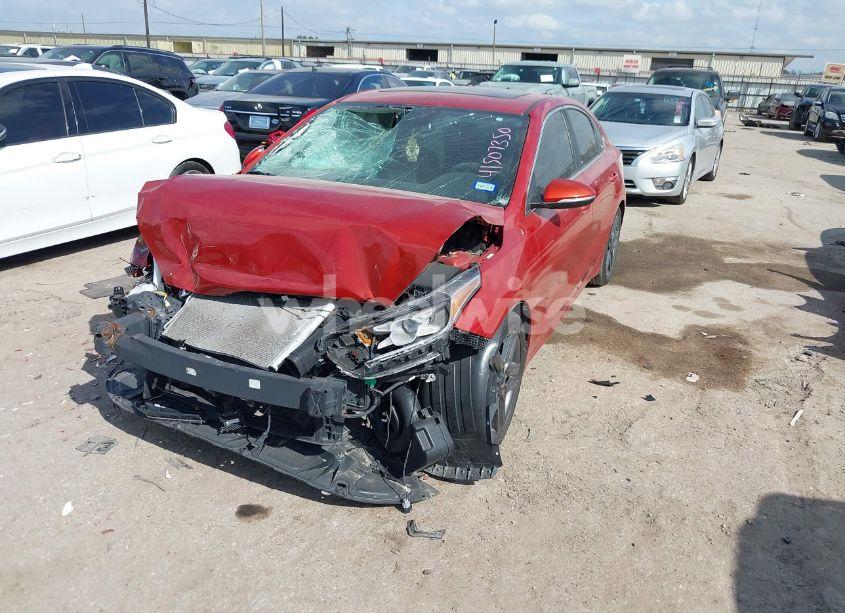 Photo 2 of 2019 Kia Forte EX (VIN 3KPF54ADXKE069261)