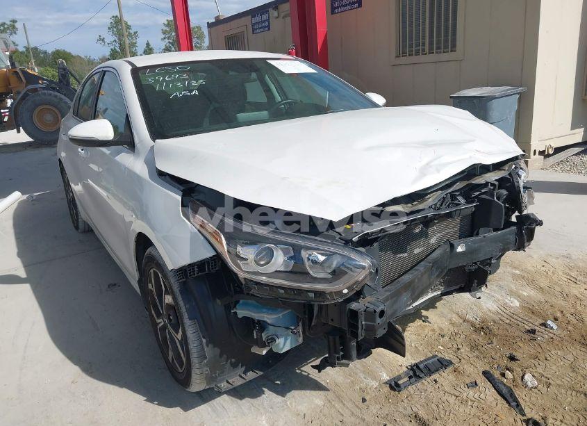 2020 Kia Forte EX (VIN 3KPF54ADXLE146714) main photo