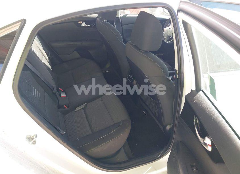 Photo 8 of 2020 Kia Forte EX (VIN 3KPF54ADXLE146714)