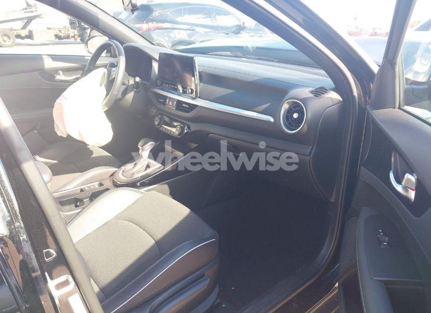 Photo 5 of 2023 Kia Forte GT-LINE (VIN 3KPF54ADXPE580248)