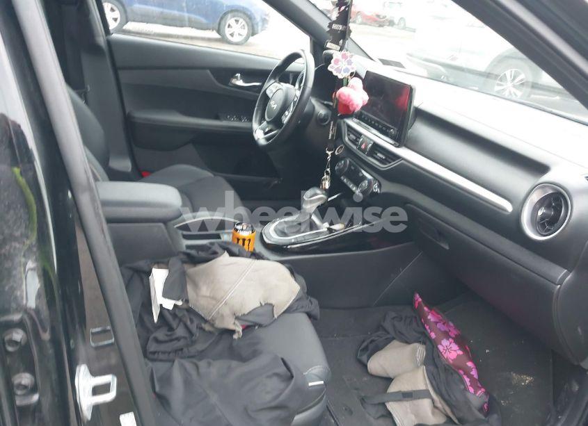 Photo 5 of 2023 Kia Forte GT-LINE (VIN 3KPF54ADXPE627228)