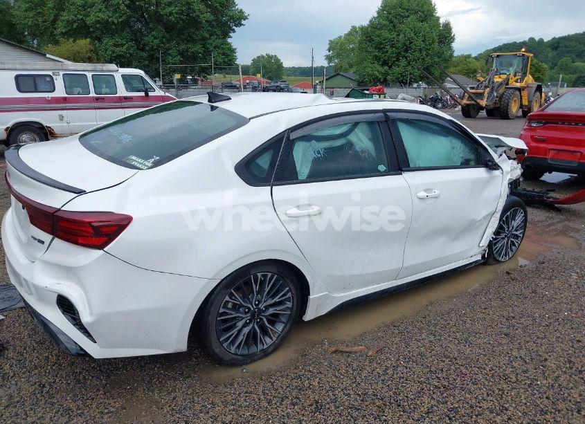 Photo 4 of 2023 Kia Forte GT-LINE (VIN 3KPF54ADXPE674307)