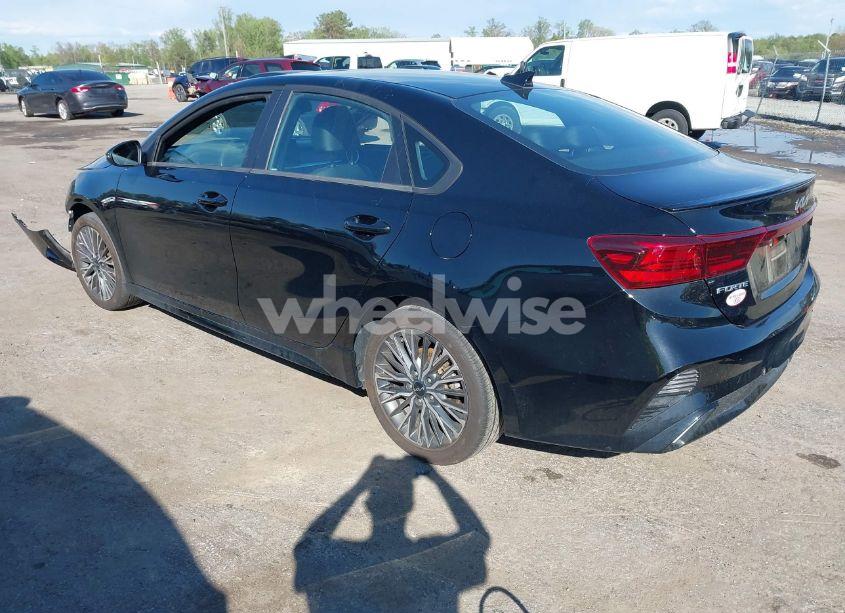 Photo 3 of 2023 Kia Forte GT-LINE (VIN 3KPF54ADXPE686117)