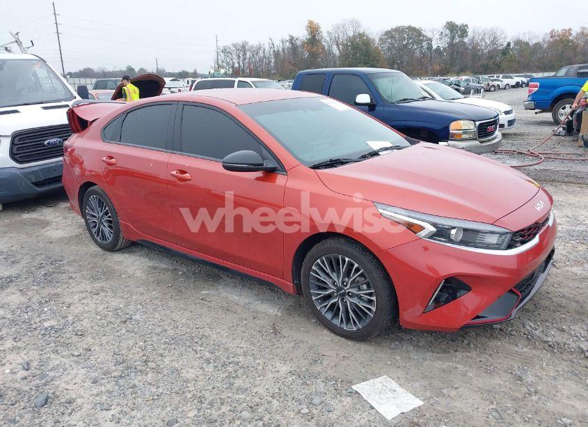 2024 Kia Forte GT-LINE (VIN 3KPF54ADXRE698447) main photo