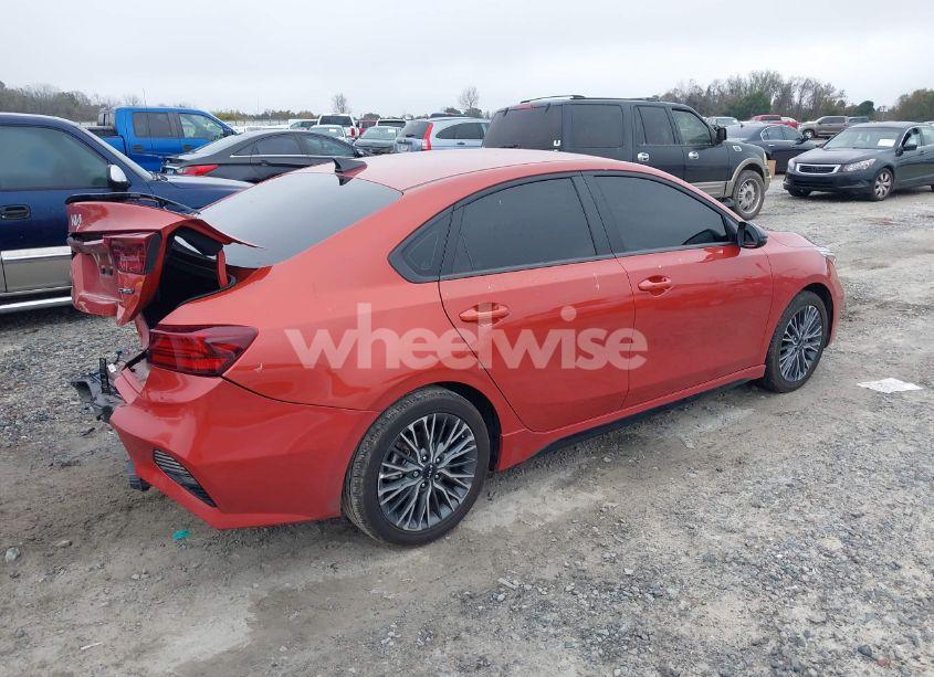 Photo 4 of 2024 Kia Forte GT-LINE (VIN 3KPF54ADXRE698447)