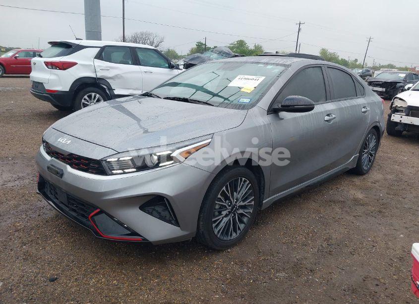 Photo 2 of 2024 Kia Forte GT-LINE (VIN 3KPF54ADXRE724304)