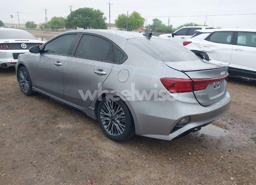 Photo 3 of 2024 Kia Forte GT-LINE (VIN 3KPF54ADXRE724304)