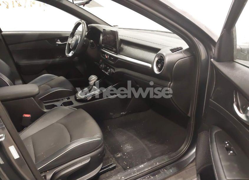 Photo 5 of 2024 Kia Forte GT-LINE (VIN 3KPF54ADXRE738669)