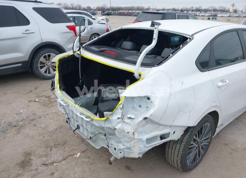 Photo 6 of 2024 Kia Forte GT-LINE (VIN 3KPF54ADXRE739563)