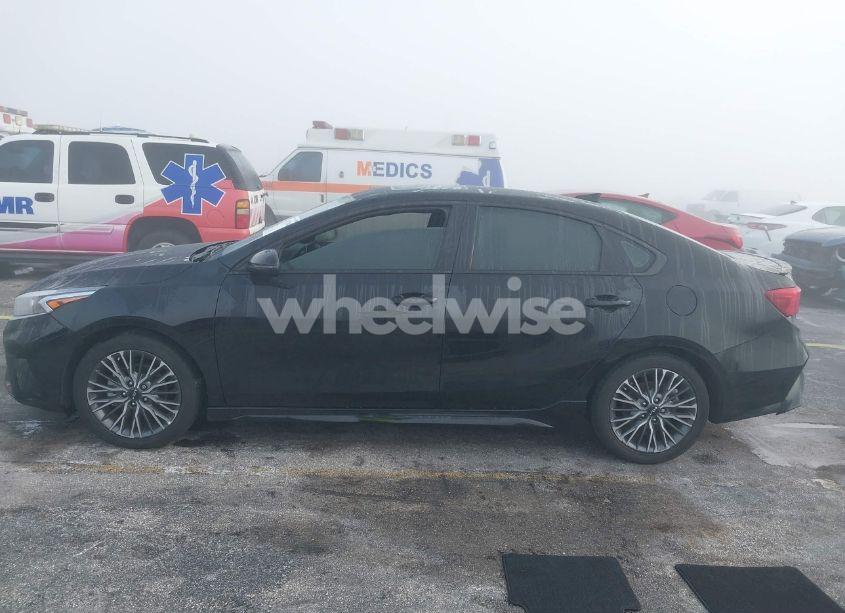 Photo 14 of 2024 Kia Forte GT-LINE (VIN 3KPF54ADXRE742334)